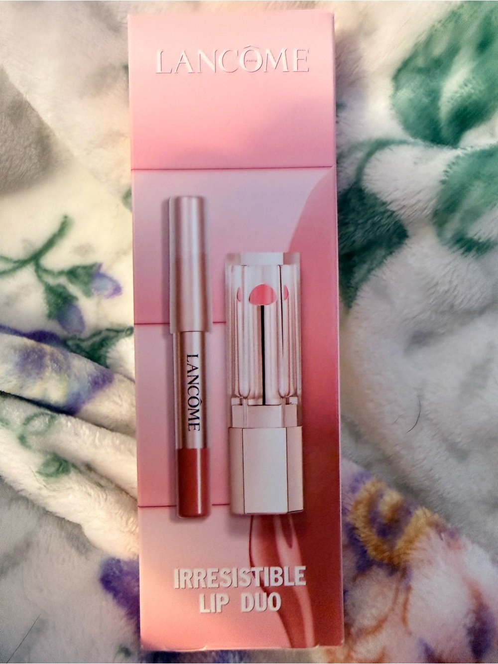 Lancôme Lip Duo Gift Set - Idole Pink Butterglow Lipstick and Lip Liner - Picture 2 of 6